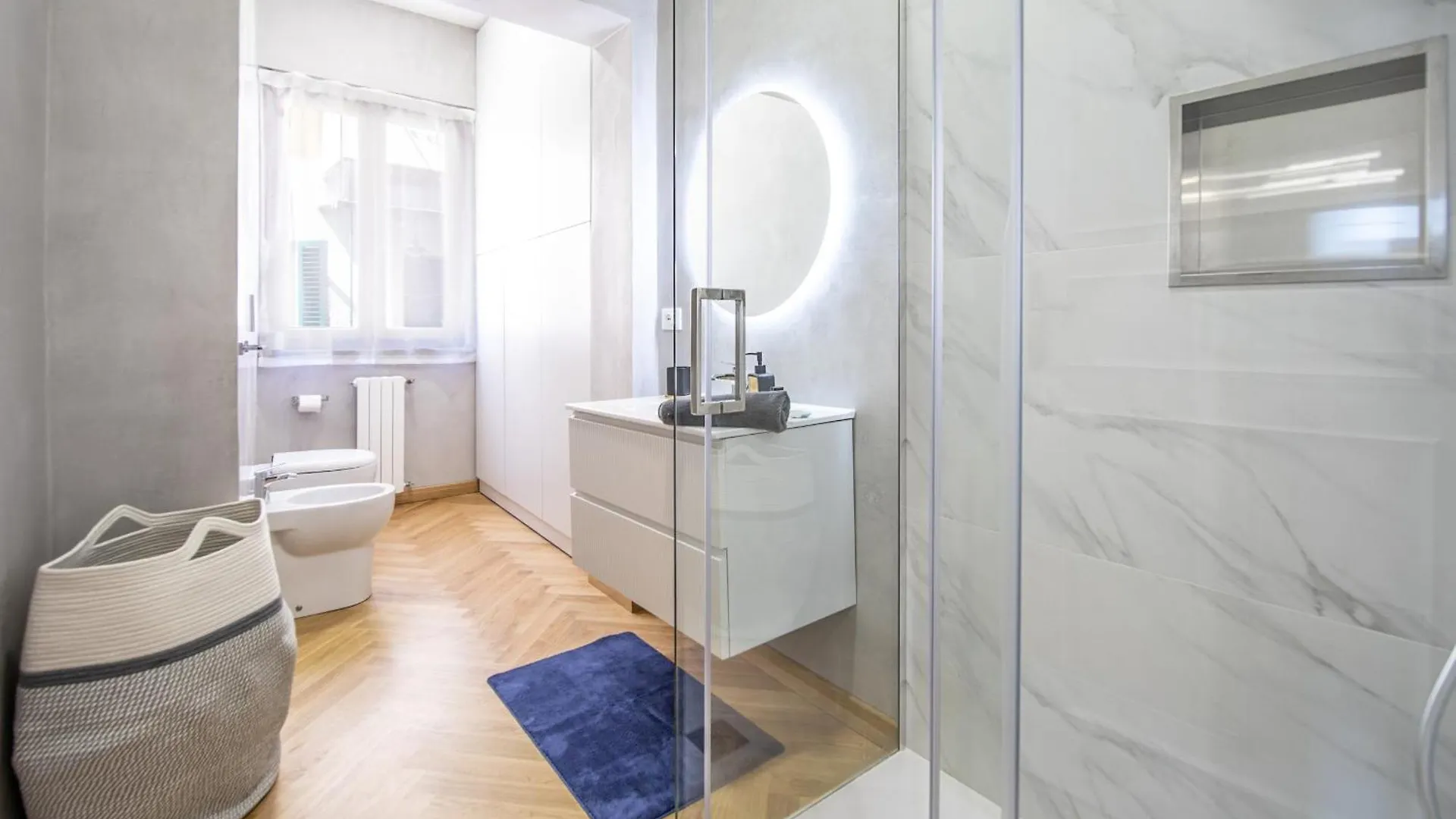 Singer House In Center Town Apartment Lucca Italy