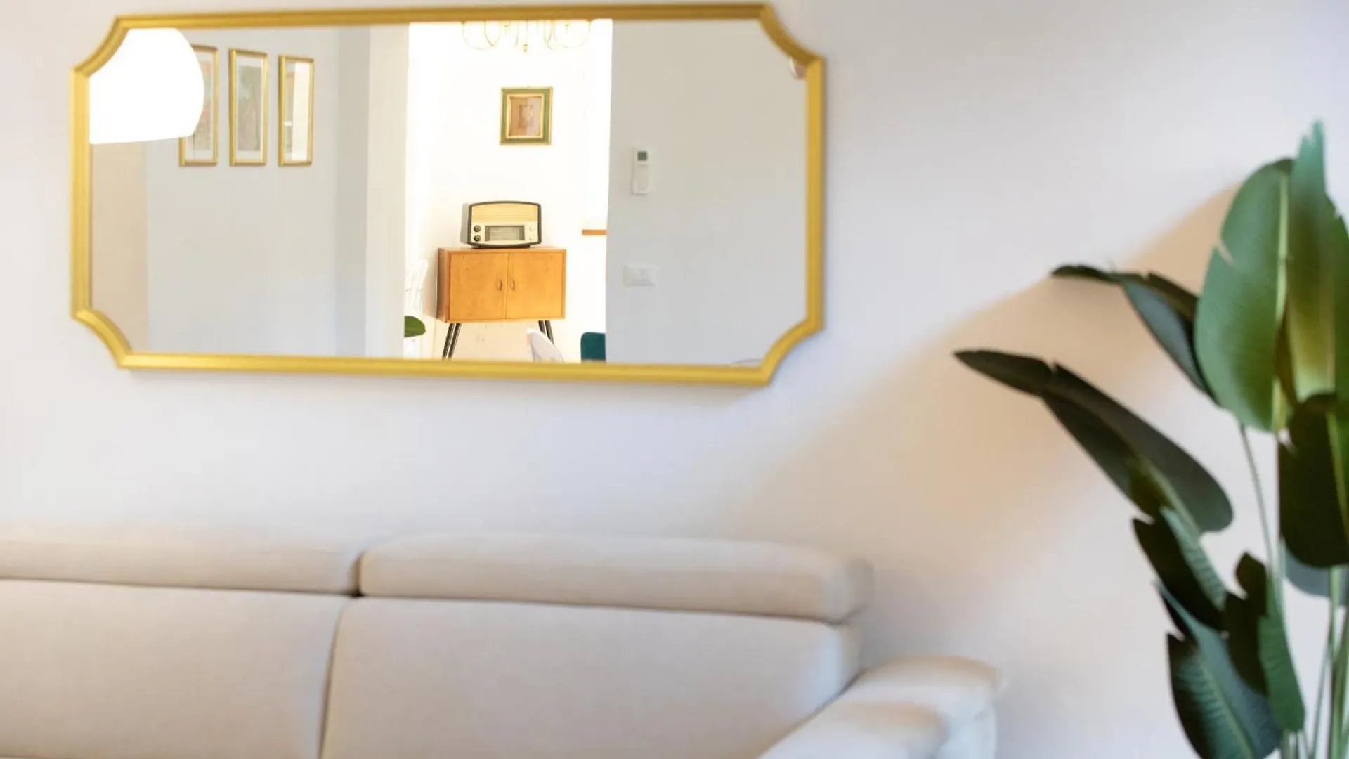 Singer House In Center Town Apartment Lucca 0*,