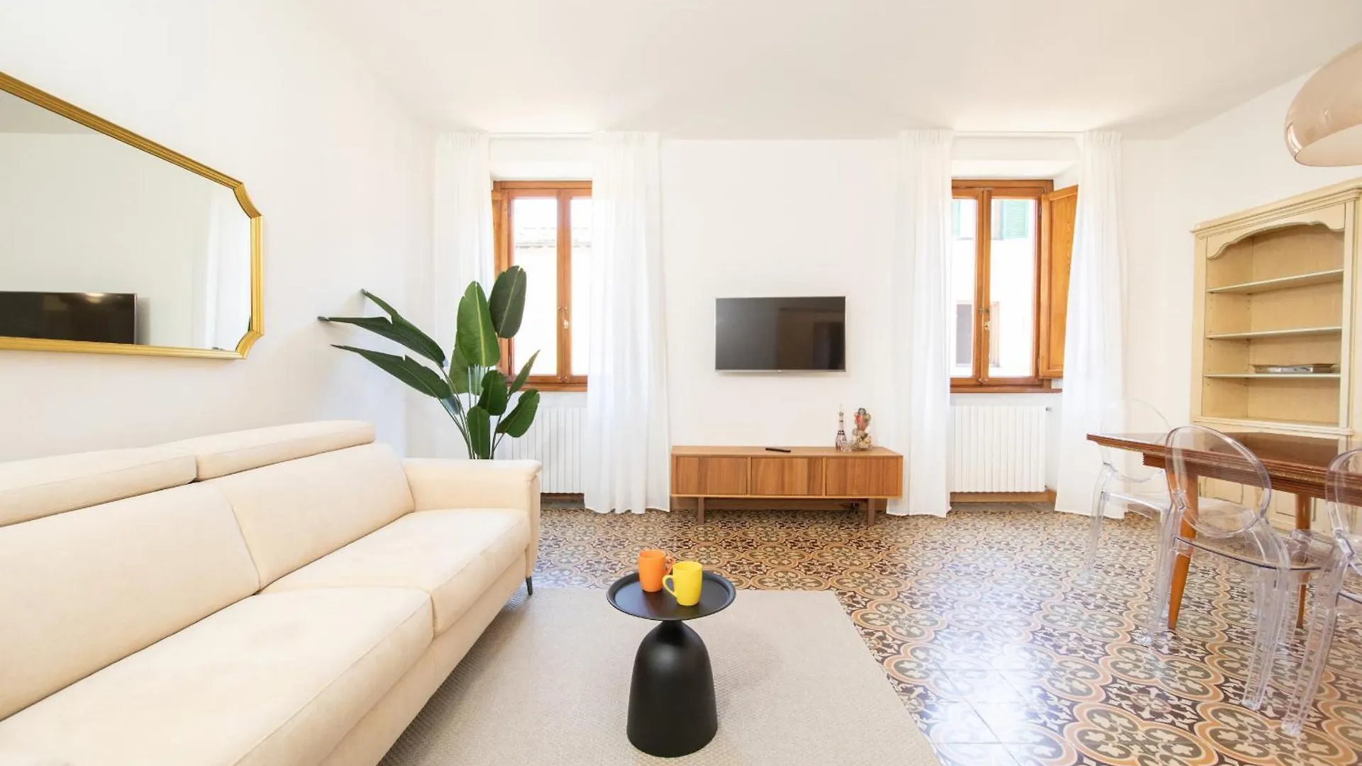 Singer House In Center Town Apartment Lucca Italy